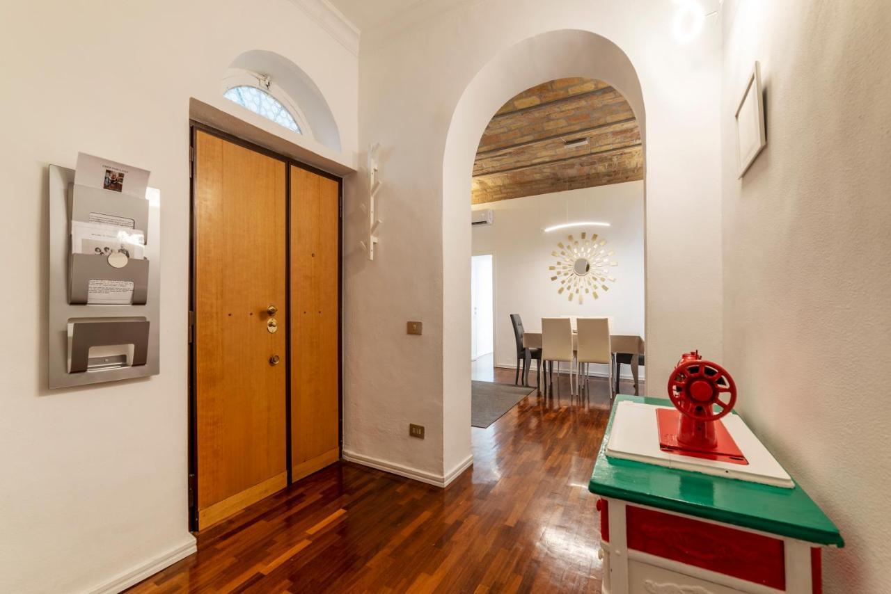 Fontana Di Trevi Design Apartment Rom Eksteriør billede